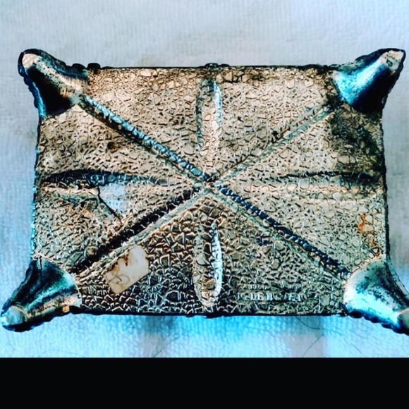 Vintage Metal Flower & Angel Embossed Footed Trinket Box. - Picture 8 of 8